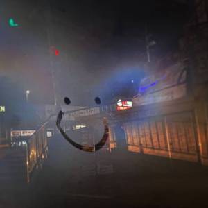 澳门宾利影视娱乐有限公司
